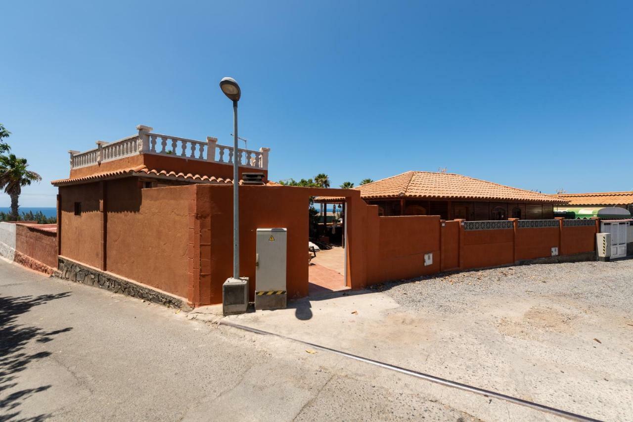 Camping Cabin - Private Solarium & Pool - Bbq San Bartolome Bagian luar foto